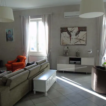 Hs4u Imperatore Luxury And Design Apt With Private Garage * Prato (Prato)