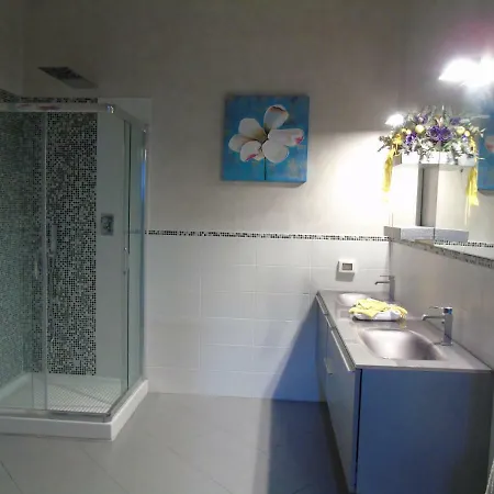 Hs4u Imperatore Luxury And Design Apt With Private Garage Apartment Prato (Prato)