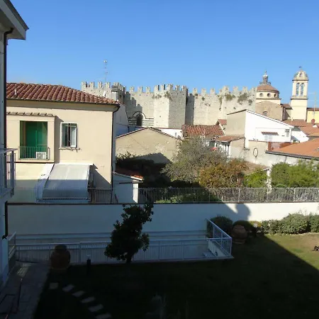 Apartment Hs4u Imperatore Luxury And Design Apt With Private Garage Prato (Prato)